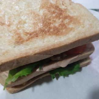 Sandwich with Chicken and Vegetable sauce